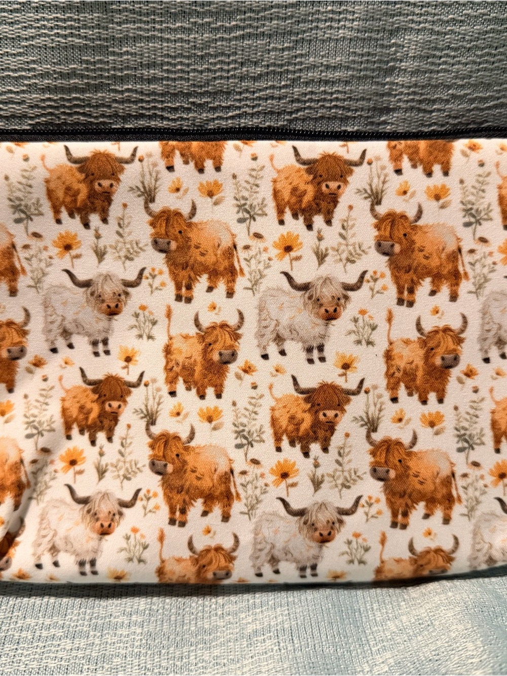 🐮 Highland Cow Zipper Pouch — $5